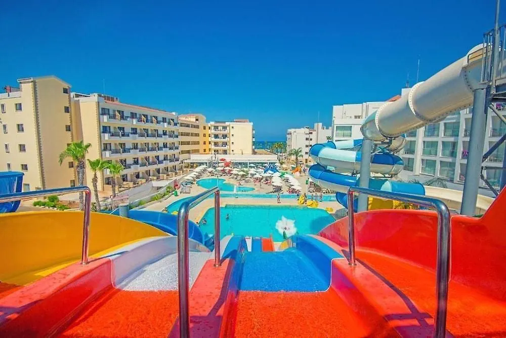 **** Aparthotel Anastasia Splash Residences Cyprus