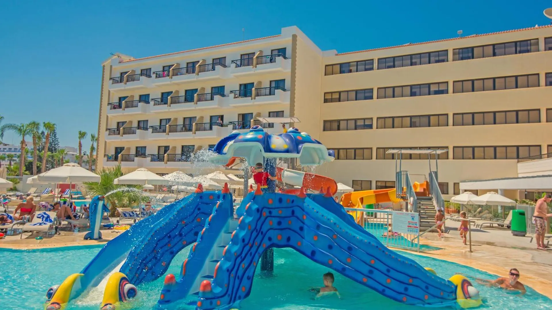 **** Aparthotel Anastasia Splash Residences Cyprus