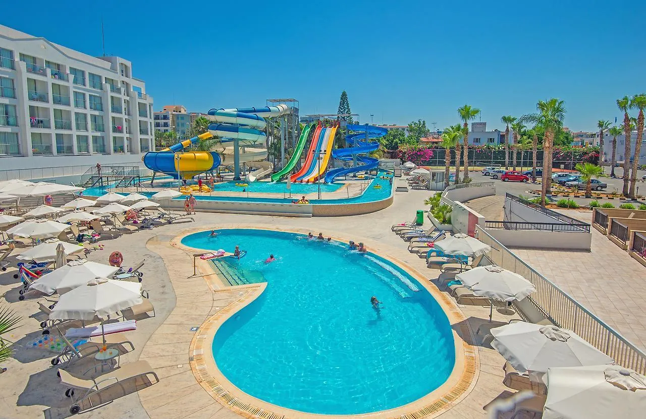 **** Aparthotel Anastasia Splash Residences Cyprus