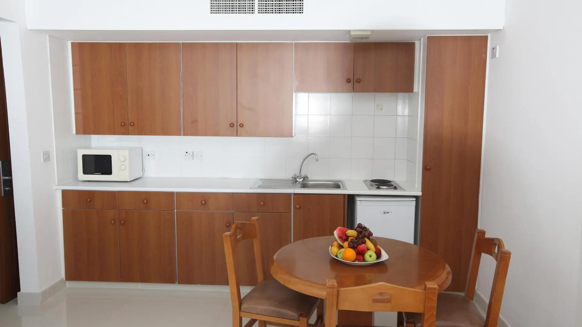 פרוטאראס Anastasia Splash Residences