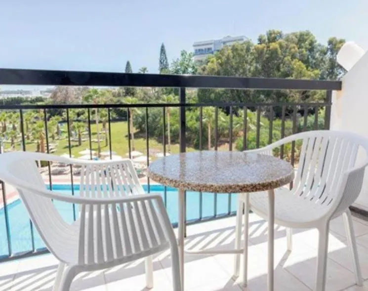 פרוטאראס Anastasia Splash Residences מלון דירות