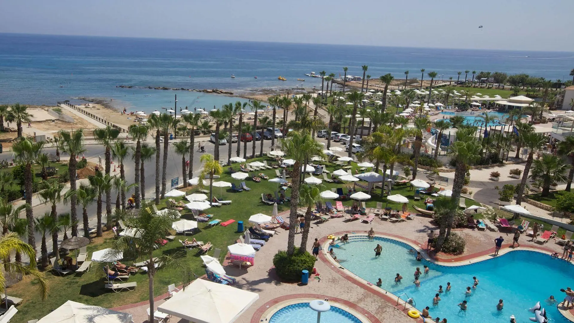 פרוטאראס Anastasia Splash Residences 4*,